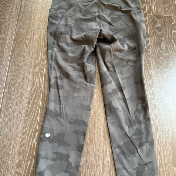Lululemon leggings - Picture 2 of 4